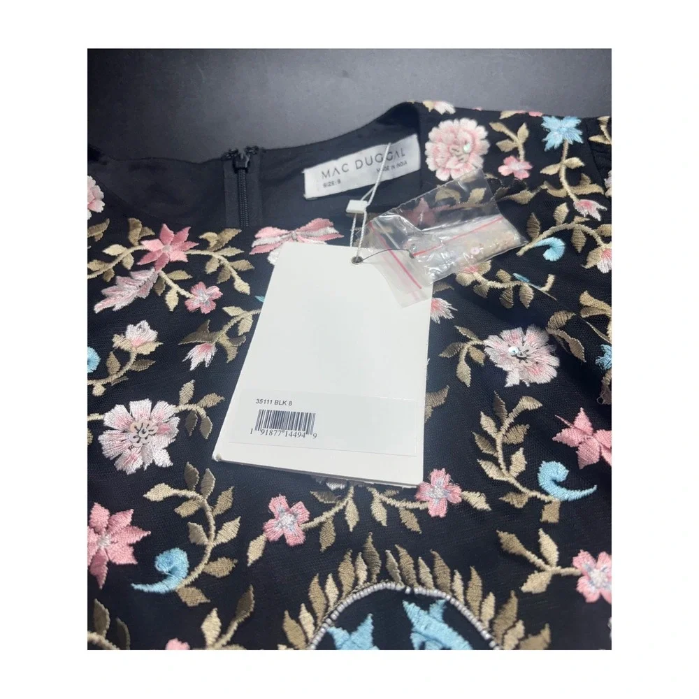 Mac‎ Duggal 35111 Black Floral Embroidered Mesh Maxi Gown Dress Size 8 NEW